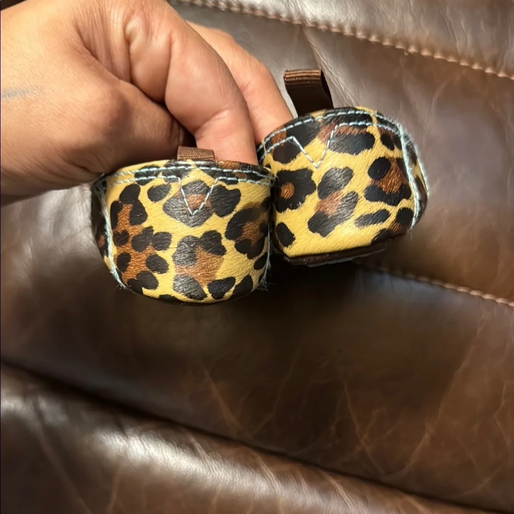 Ariat baby shoe